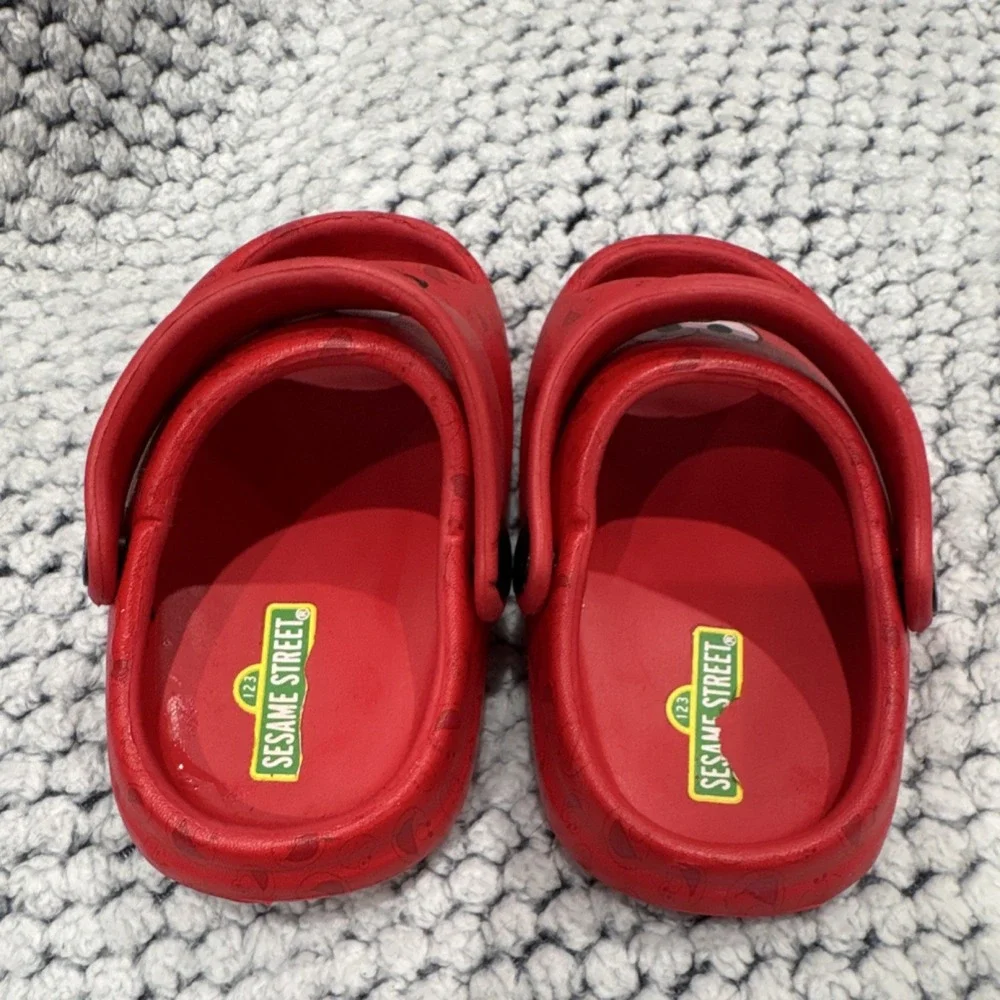 Sesame Street Elmo Kids Clog Sandals Red Rubber Slip On Open Toe US 5